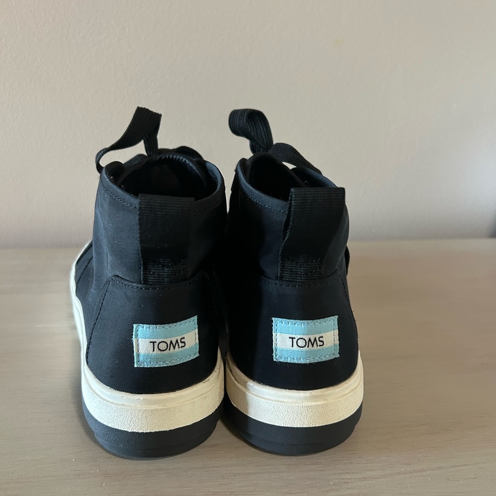 Toms Botas Lug Hightop Sneakers - Picture 4 of 4